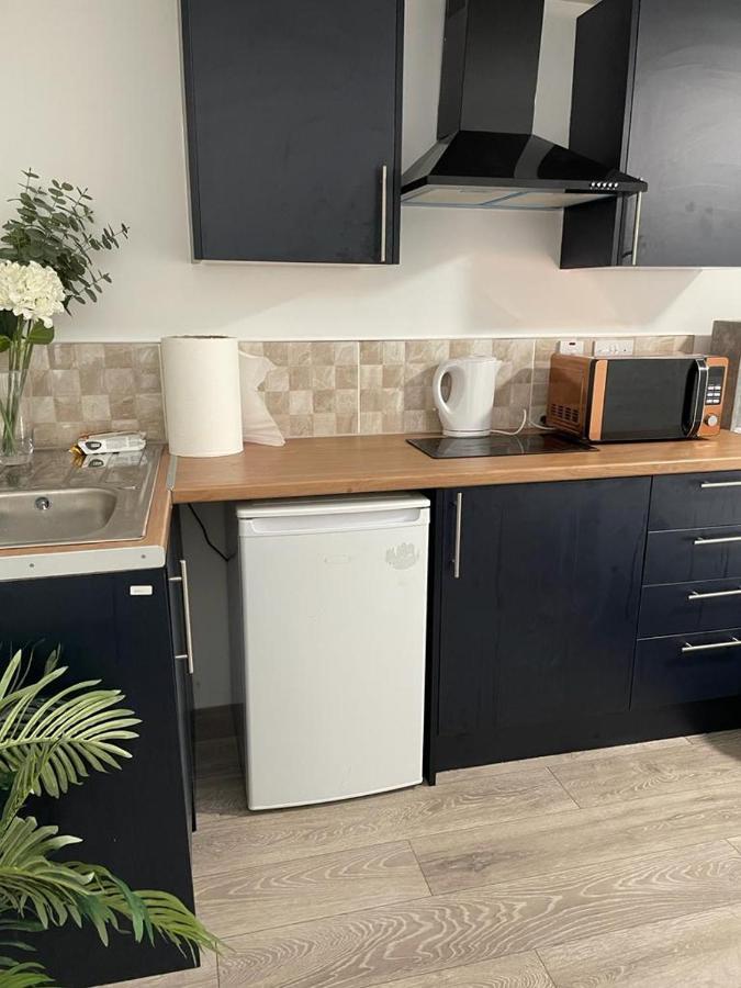 Brand New Studio Apartment With Beautiful Kitchen-Close To Liverpool City Centre المظهر الخارجي الصورة