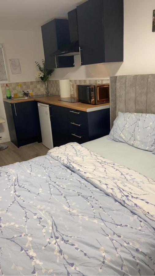 Brand New Studio Apartment With Beautiful Kitchen-Close To Liverpool City Centre المظهر الخارجي الصورة