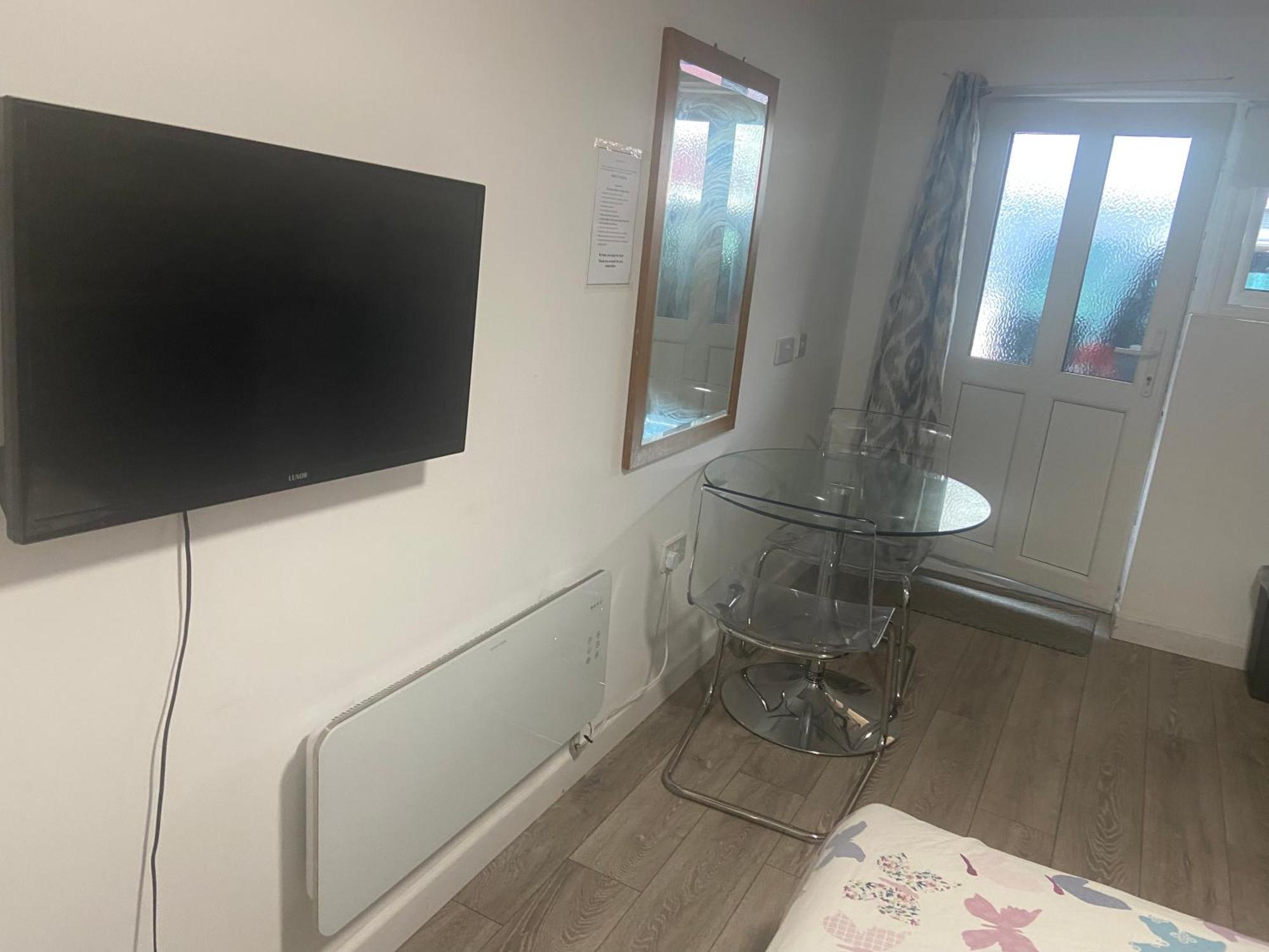 Brand New Studio Apartment With Beautiful Kitchen-Close To Liverpool City Centre المظهر الخارجي الصورة