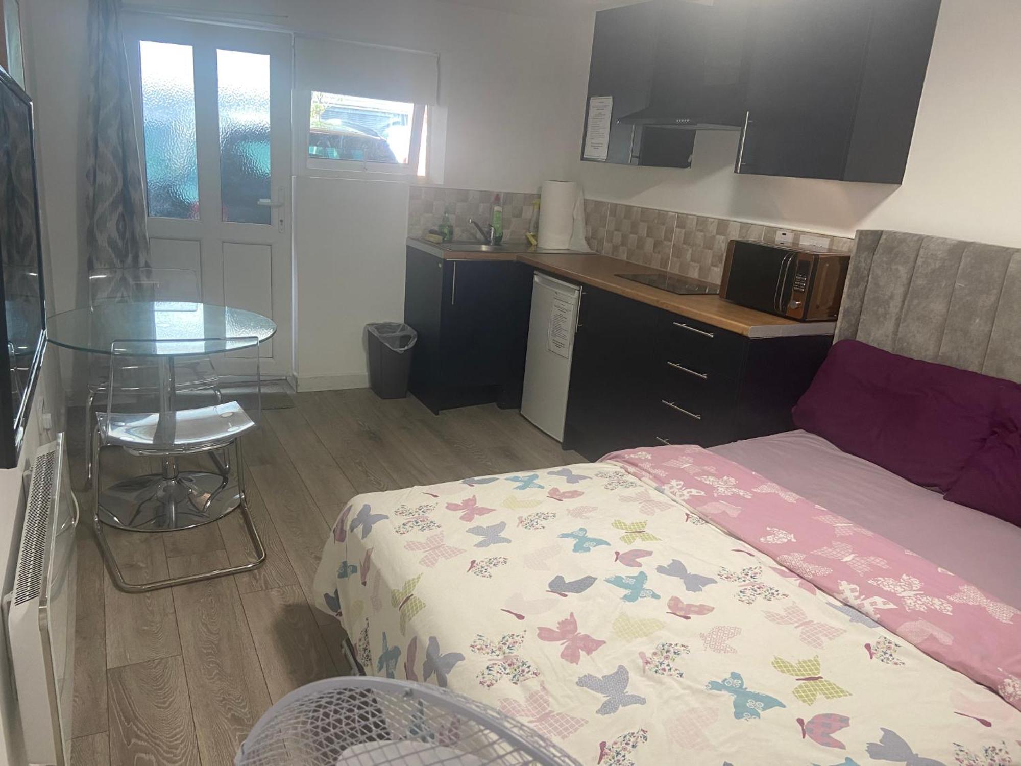 Brand New Studio Apartment With Beautiful Kitchen-Close To Liverpool City Centre المظهر الخارجي الصورة